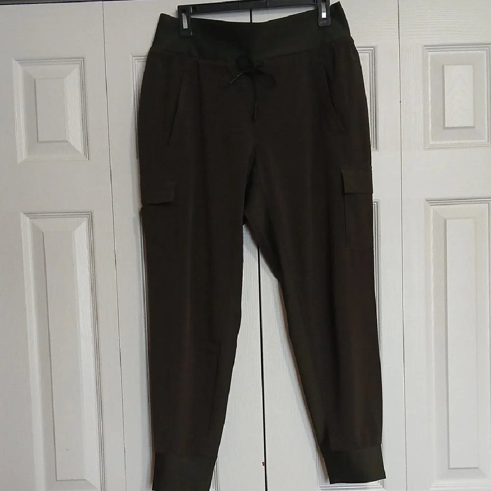 Athleta Joggers - Picture 3 of 12